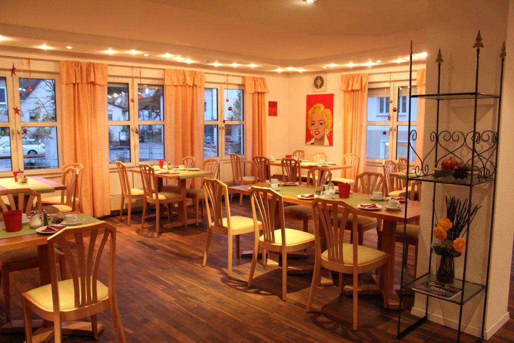 Hotel Gasthaus Bock Reichenbach an der Fils Exterior foto
